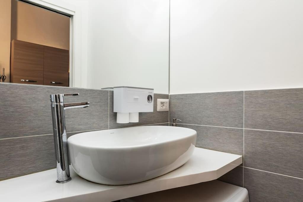 Appartamento Da Francesco - Ampio Monolocale Soppalcato Milano Esterno foto